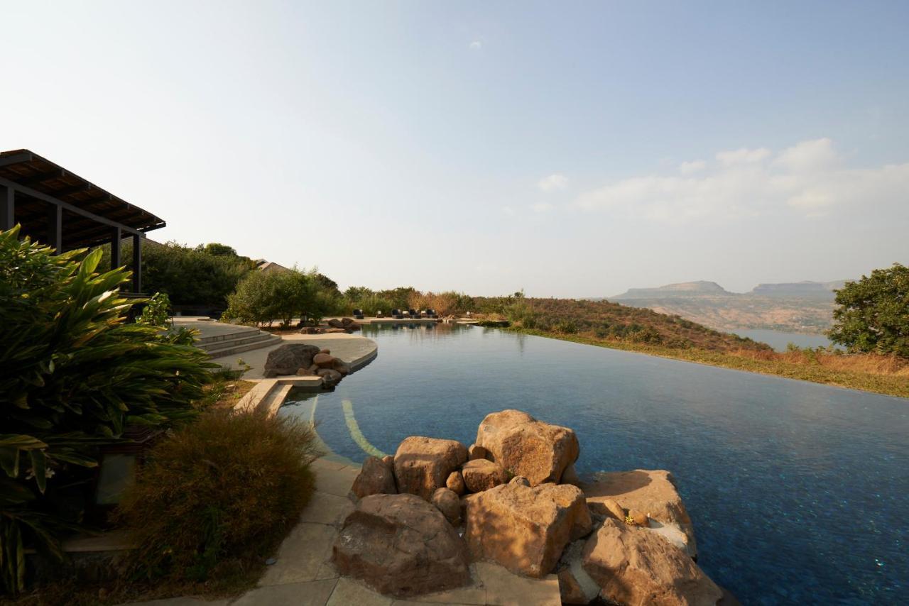 Club Mahindra Tungi, Lonavala Hotel Exterior photo