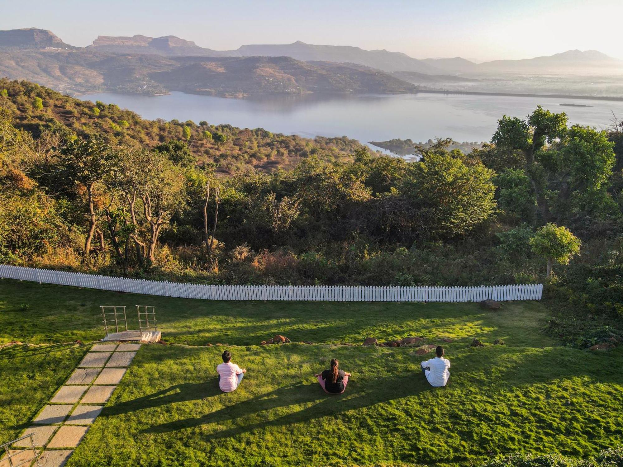 Club Mahindra Tungi, Lonavala Hotel Exterior photo